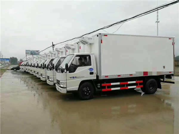 東莞大型運輸公司采購28臺江鈴冷藏車